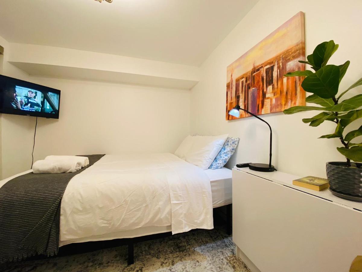 Toronto Bed & Breakfast - Free Parking المظهر الخارجي الصورة