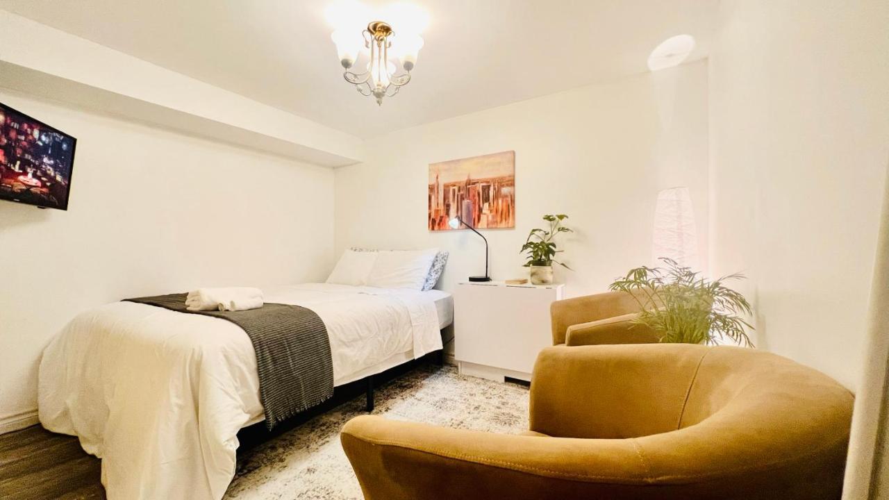 Toronto Bed & Breakfast - Free Parking المظهر الخارجي الصورة