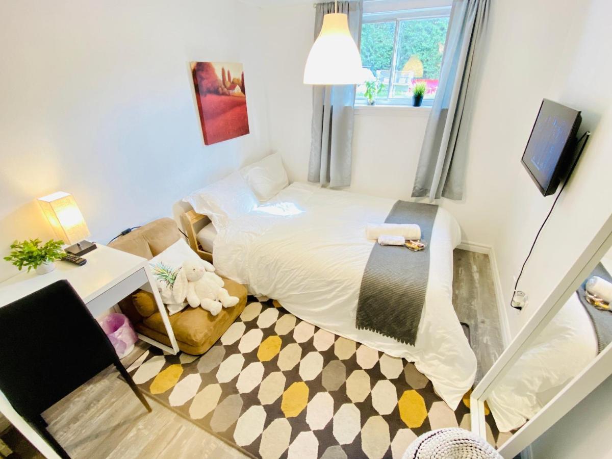 Toronto Bed & Breakfast - Free Parking المظهر الخارجي الصورة