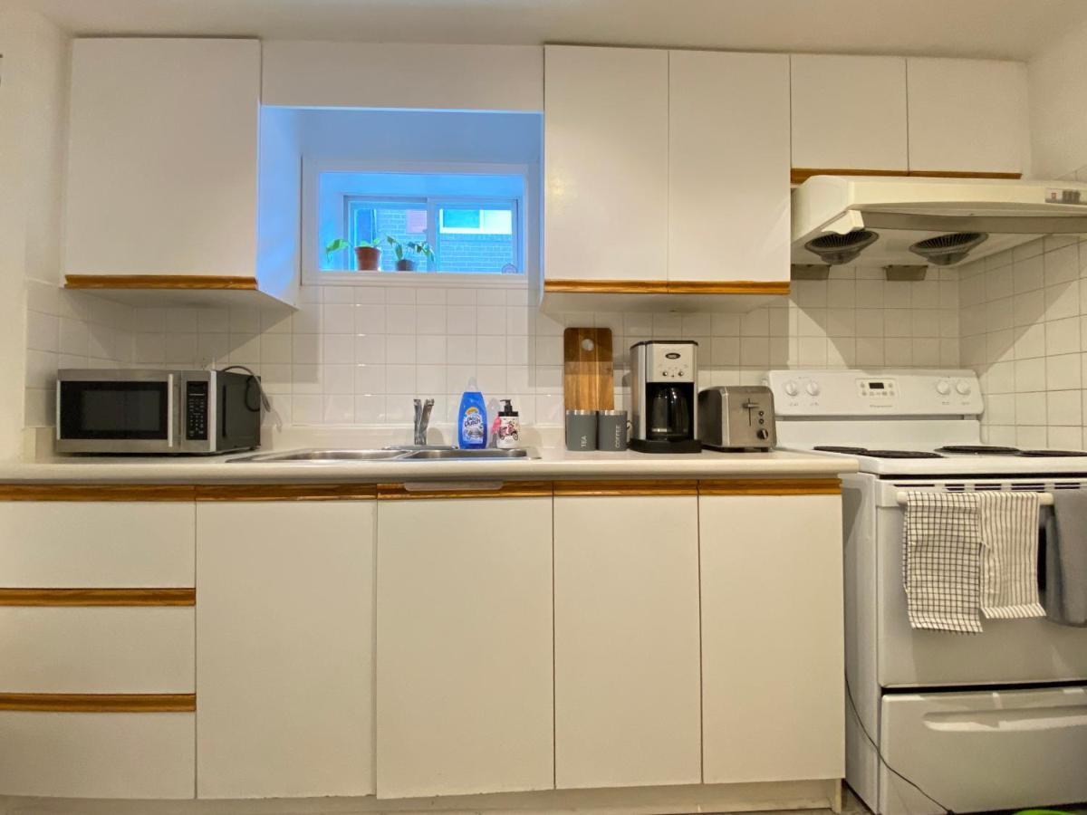 Toronto Bed & Breakfast - Free Parking المظهر الخارجي الصورة