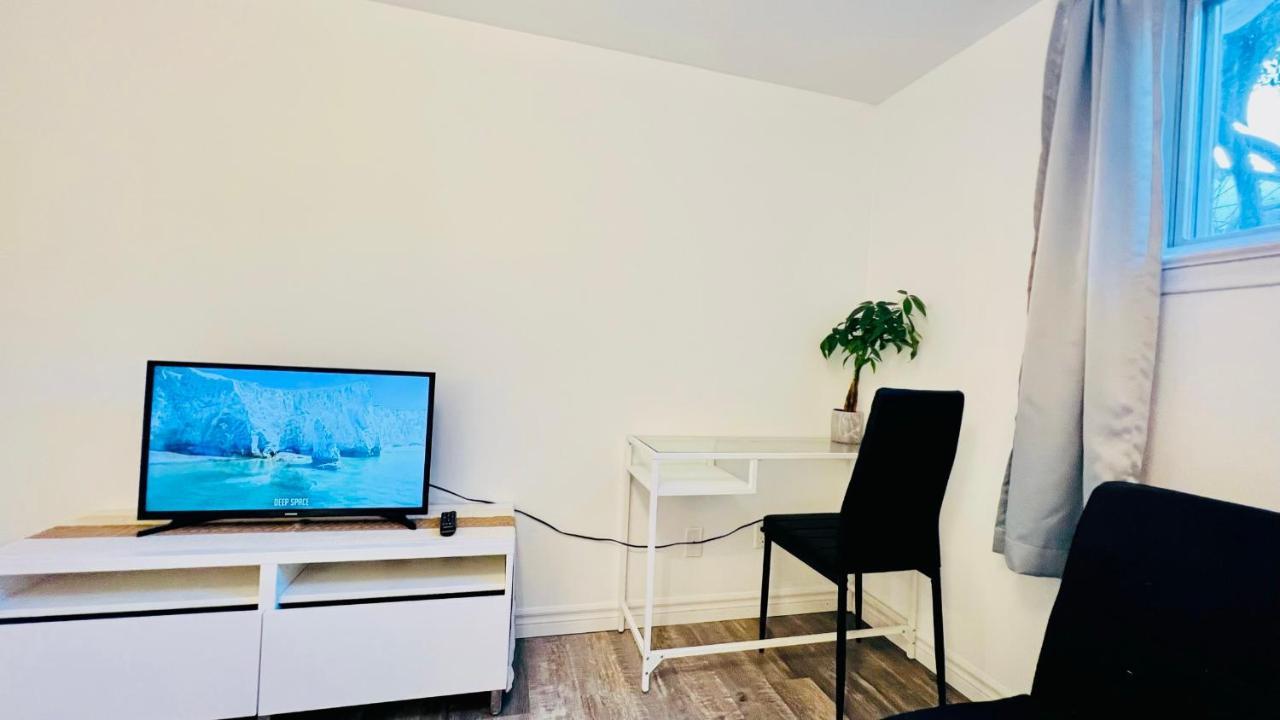 Toronto Bed & Breakfast - Free Parking المظهر الخارجي الصورة